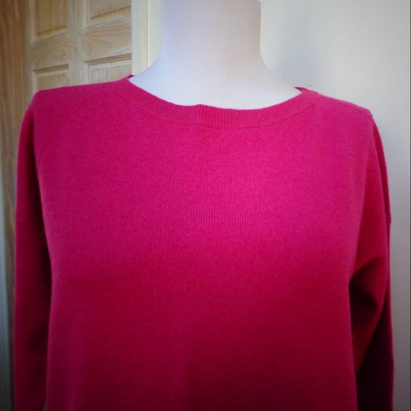 TALBOTS Cranberry 100% Cashmere Round Neck Sz S - Picture 7 of 8